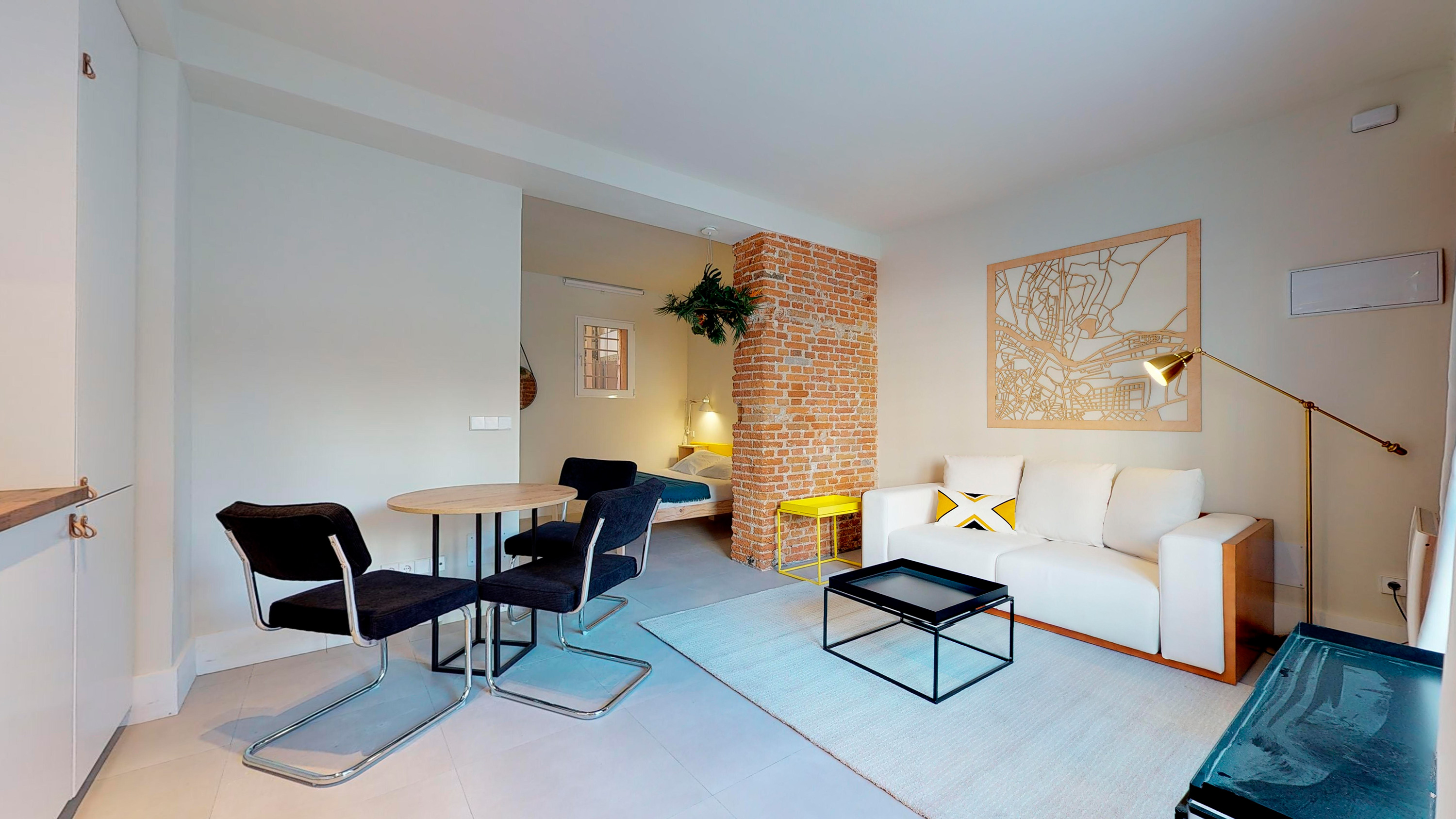 Lamentable imagen de local en obras con todo a medio construir